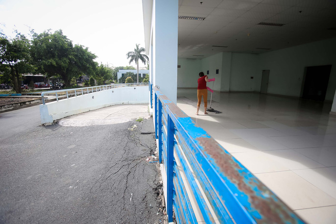 Vẫn còn block nữa đã ngừng triển khai từ năm 2011. Ảnh: Hoàng Triều