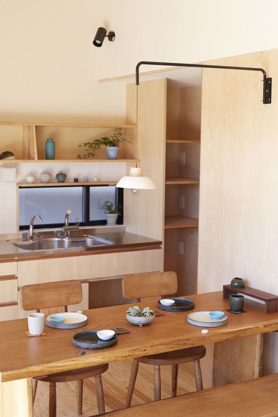 Góc bếp nhỏ luôn gọn gàng, sạch sẽ mang lại một không gian thoáng mát để nấu ăn và thương thức. (Ảnh Pinterest). 