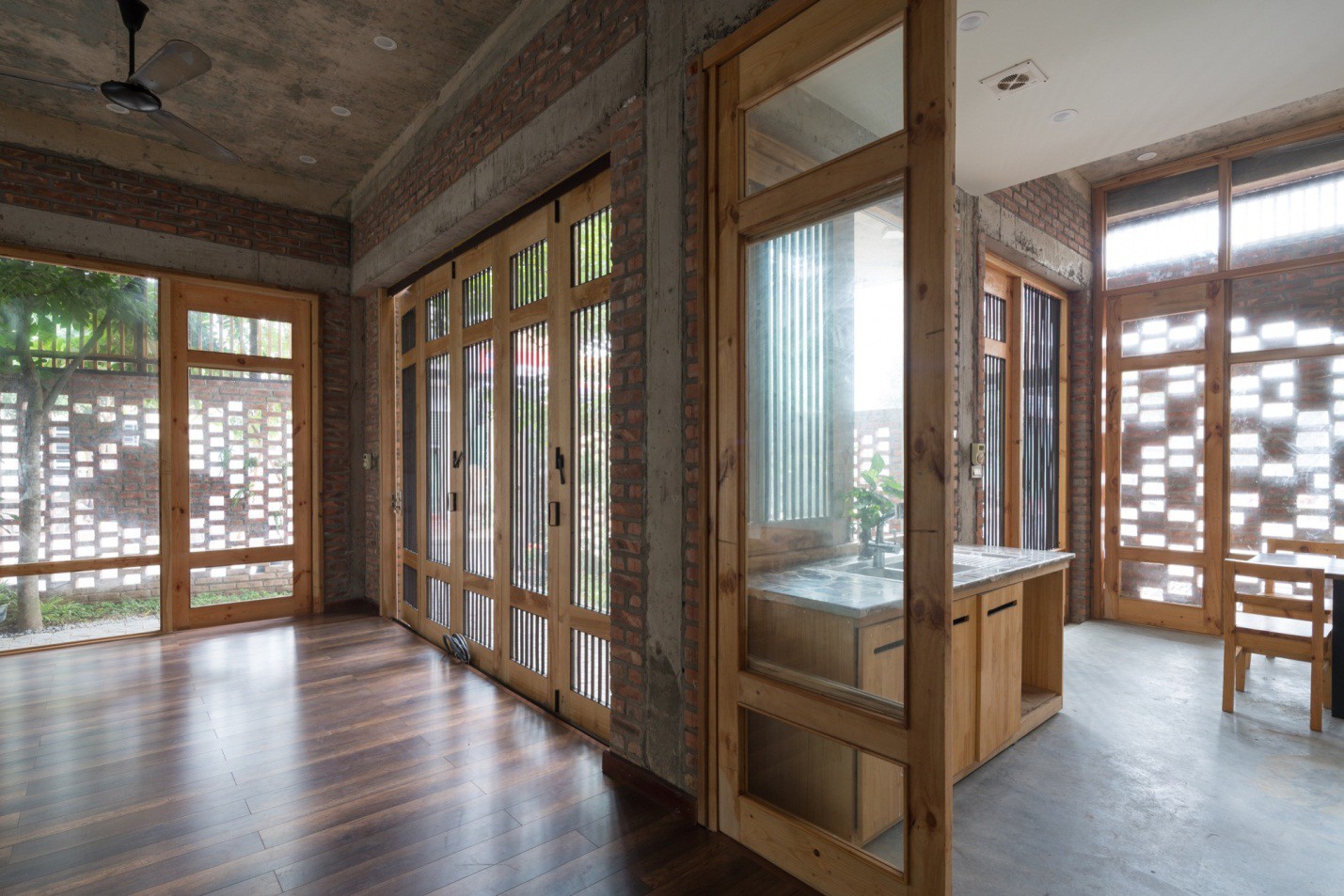 Thiết kế không gian hoàn toàn mở thông thoáng và linh hoạt là ưu tiên khi thiết kế công trình này.