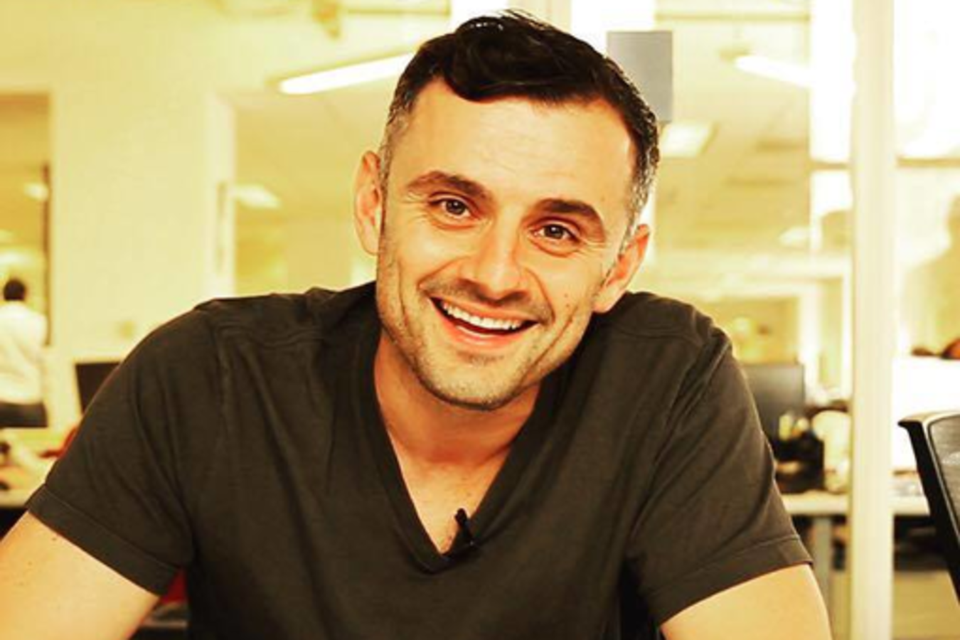 Gary Vaynerchuk, từ sinh viên hạng F trong trường trở thành triệu phú tự lập ở tuổi 35.