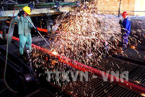 
Sản xuất thép ở Công ty Cổ phần Gang thép Thái Nguyên. Ảnh: Ngọc Hà/TTXVN
