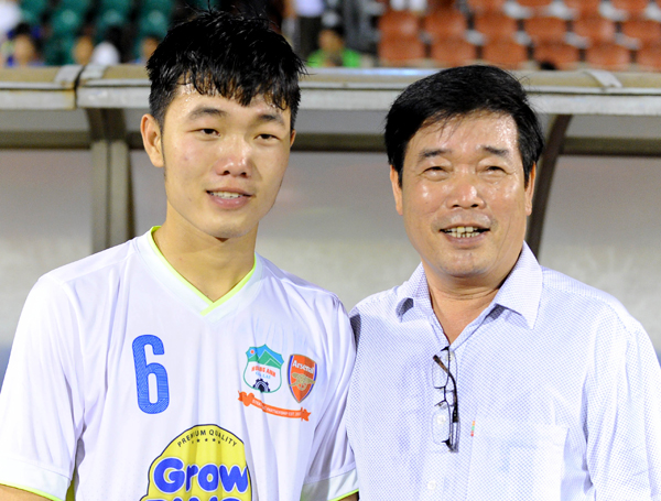 Lương Xuân Trường - Hành trình từ cậu bé tí hon cùng ước mơ với trái bóng tới người hùng thầm lặng của đội U23 Việt Nam - Ảnh 2.