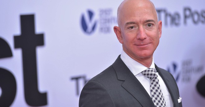Theo người giàu nhất thế giới Jeff Bezos, chỉ cần hỏi 1 câu này để biết bạn có thông minh không - Ảnh 3. Theo người giàu nhất thế giới Jeff Bezos, chỉ cần hỏi 1 câu này để biết bạn có thông minh không - Ảnh 3.
