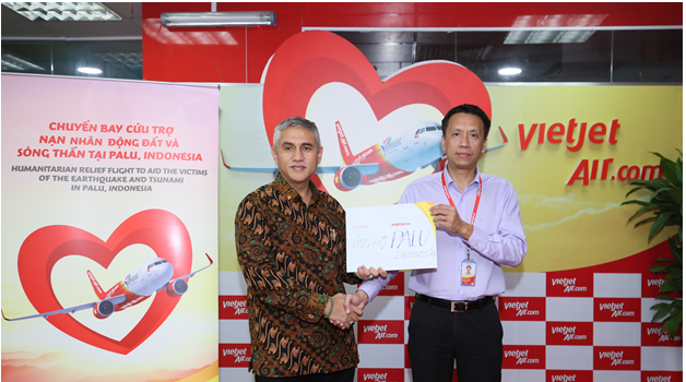 Chuyến bay cứu trợ nạn nhân động đất - sóng thần của Vietjet đã tới Indonesia - Ảnh 5.