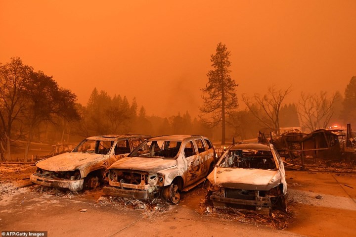 Hãi hùng cảnh cháy rừng giống “bom hạt nhân phát nổ” ở California, Mỹ - Ảnh 17. Hãi hùng cảnh cháy rừng giống “bom hạt nhân phát nổ” ở California, Mỹ - Ảnh 17.