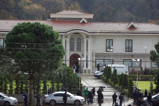 Thổ Nhĩ Kỳ lục soát biệt thự hẻo lánh tìm thi thể nhà báo Ả Rập Saudi - Ảnh 1.