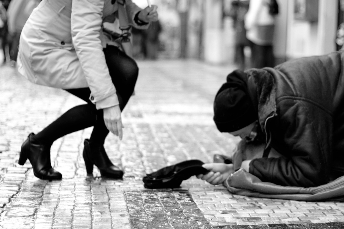 Nhất quyết không cho cậu bé mồ côi một đôi giày mới, ông chủ dạy cậu bài học quý giá để trưởng thành mà ai trong chúng ta cũng cần ghi nhớ - Ảnh 3. Nhất quyết không cho cậu bé mồ côi một đôi giày mới, ông chủ dạy cậu bài học quý giá để trưởng thành mà ai trong chúng ta cũng cần ghi nhớ - Ảnh 3.