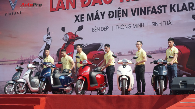 Loạt xe máy điện thông minh VinFast chạy thử tại Hà Nội ngay sau khi ra mắt - Ảnh 7.