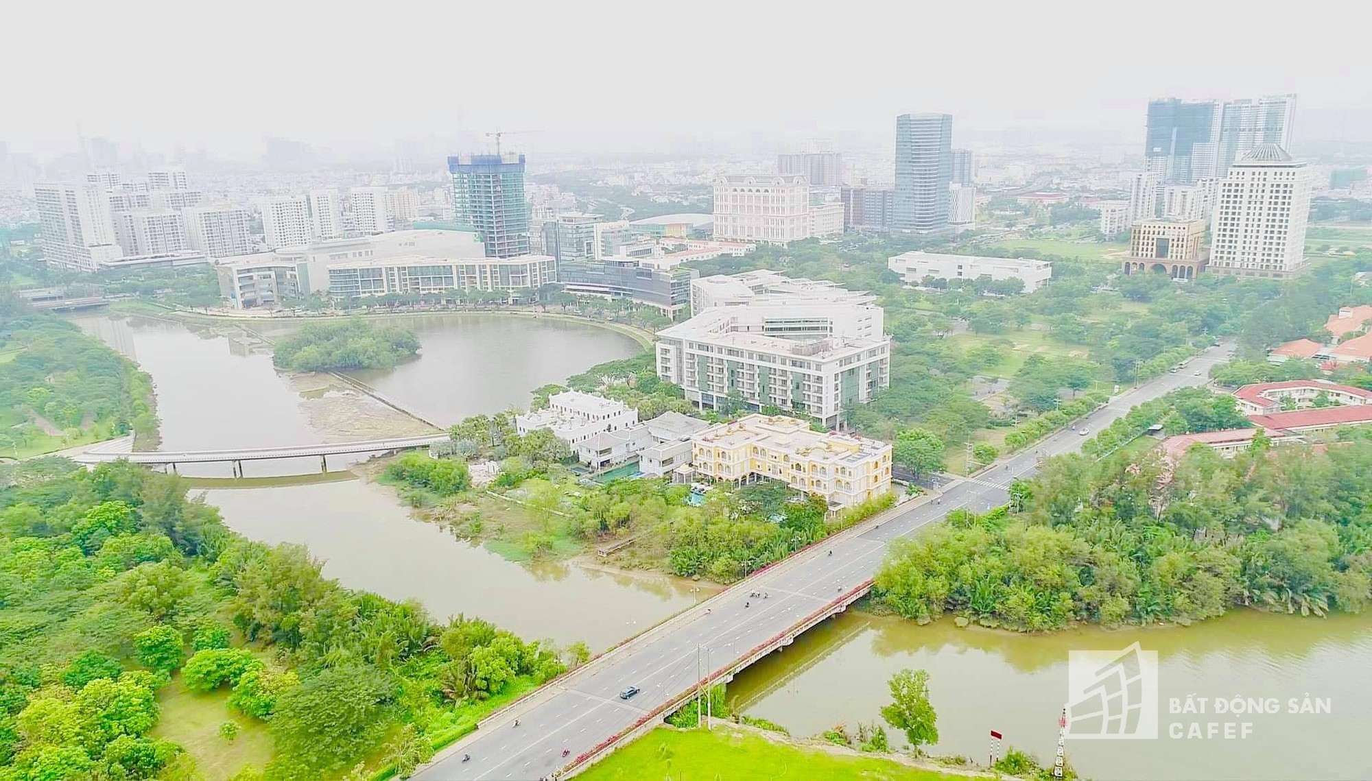 Ông chủ đứng sau nữ tướng 9x của Chloe Hospitality sở hữu 2 lâu đài của Khải Silk là ai? - Ảnh 1. Ông chủ đứng sau nữ tướng 9x của Chloe Hospitality sở hữu 2 lâu đài của Khải Silk là ai? - Ảnh 1.