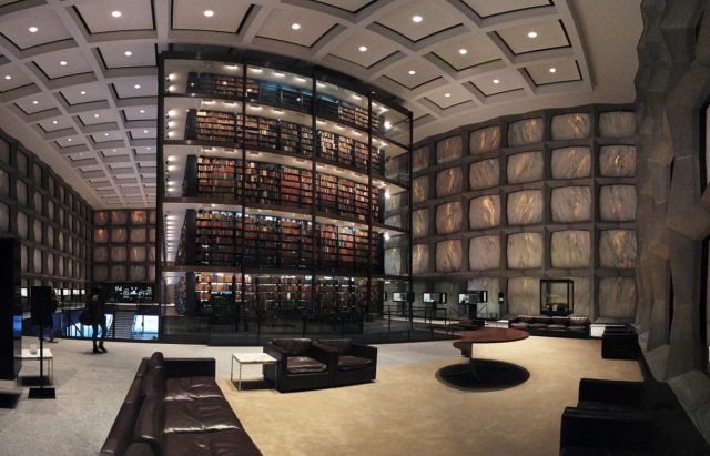 Ghé thăm thư viện Đại học Yale - thiết kế đặc biệt bảo vệ kho tàng sách hiếm nhất thế giới - Ảnh 4.
