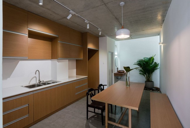 Nhà 43m2 méo mó giữa Sài Gòn xuất hiện ấn tượng trên báo Mỹ - Ảnh 7. Nhà 43m2 méo mó giữa Sài Gòn xuất hiện ấn tượng trên báo Mỹ - Ảnh 7.