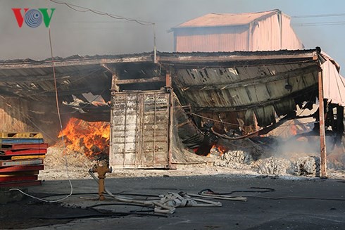 Cháy lớn tại Khu công nghiệp Biên Hòa 2 - Ảnh 2.