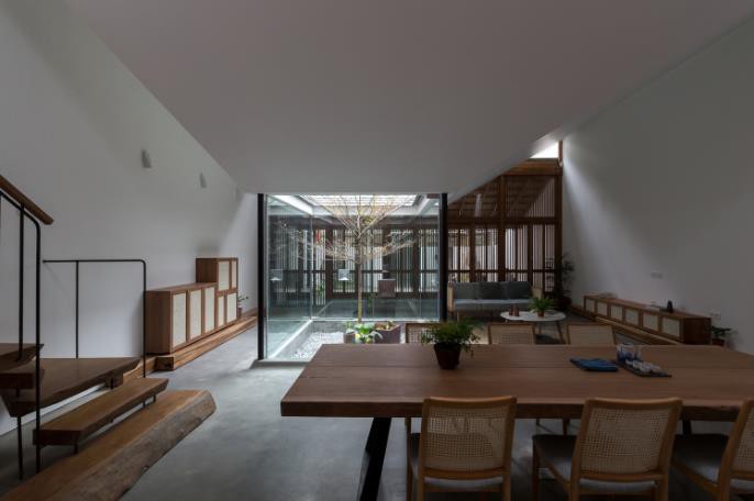 Ngôi nhà mang nét kiến trúc cổ Bắc Bộ xuất hiện lung linh trên báo ngoại - Ảnh 11. Ngôi nhà mang nét kiến trúc cổ Bắc Bộ xuất hiện lung linh trên báo ngoại - Ảnh 11.