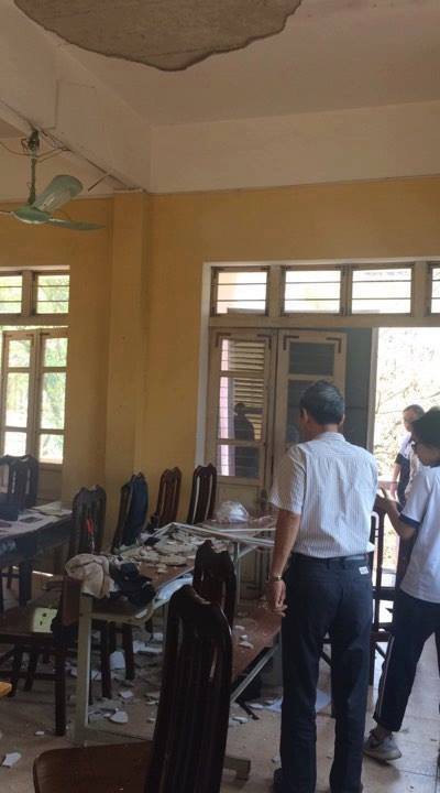 Sập trần trường THPT Trần Nhân Tông, 3 học sinh bị thương - Ảnh 2.