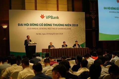 Ngân hàng vào mùa ĐHCĐ: Nóng chuyện cổ tức và cổ phiếu quỹ - Ảnh 1.