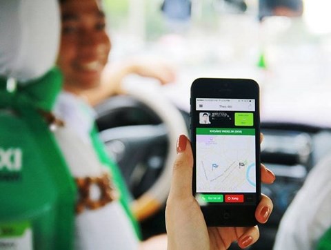 Sở Giao thông Vận tải Hà Nội kiến nghị coi Uber, Grab là một dạng kinh doanh taxi - Ảnh 1.