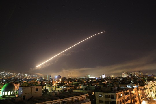 Mỹ dội 105 tên lửa, tại sao Syria không chặn được cái nào? - Ảnh 1.