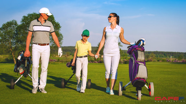 Trở thành Golfer: 9 bước “cảm hóa” người bạn đời dần trở thành đồng đội trên sân golf - Ảnh 2.