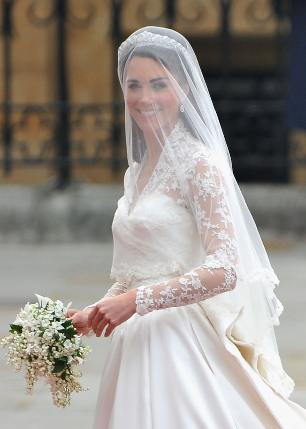 Sắp tổ chức hôn lễ, Meghan Markle chắc chắn phải nhớ 10 nguyên tắc trang phục này trong đám cưới Hoàng gia - Ảnh 5.