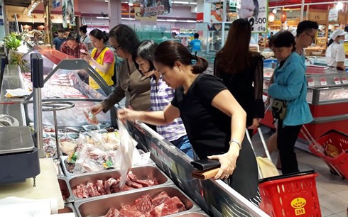 Hàng Việt tiếp cận nhà bán lẻ ngoại: Cần đầu mối trung gian - Ảnh 1.