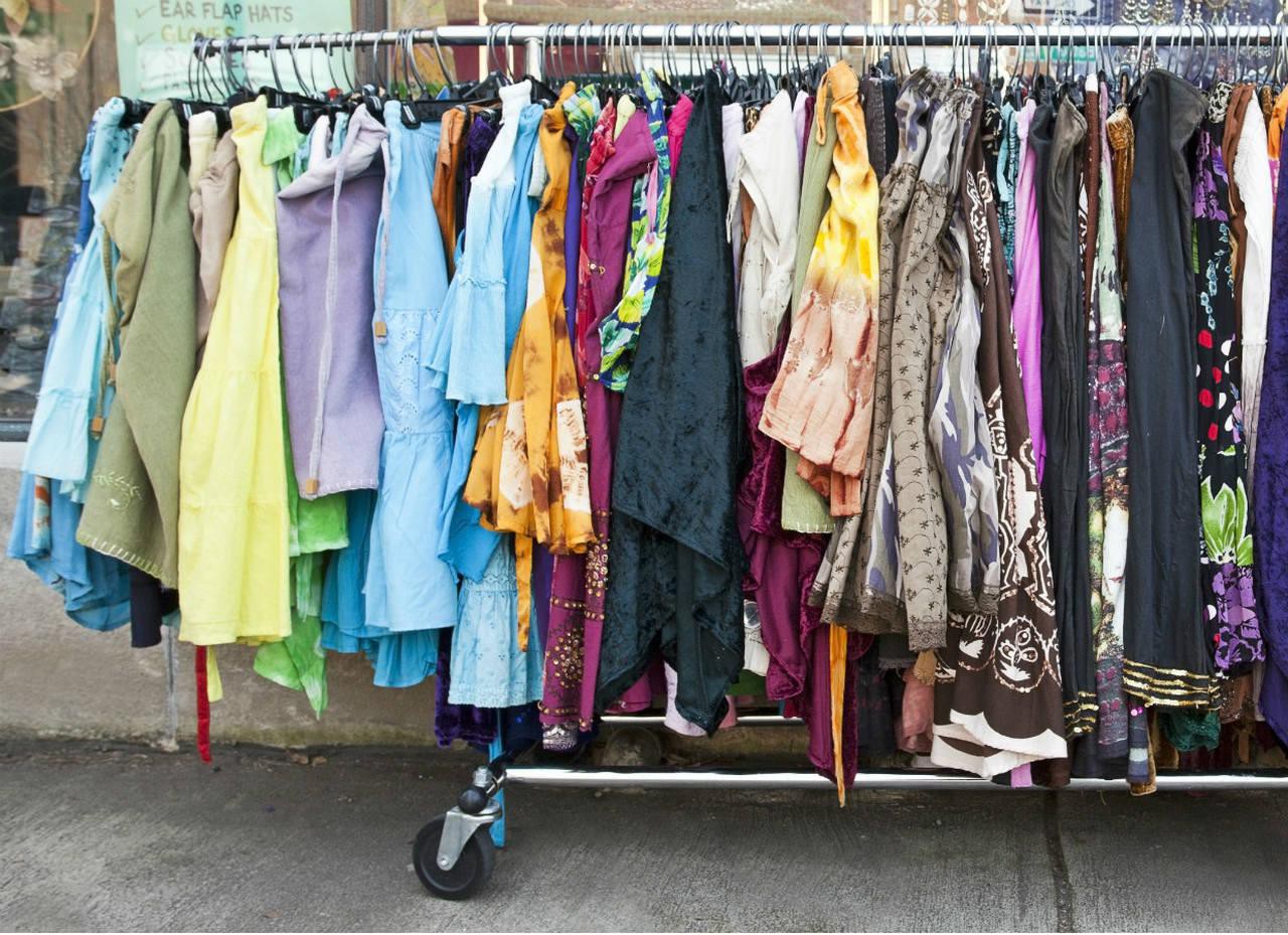 Cậu bé nghèo và chiếc áo cũ nát được bán giá 200 đô la - Câu chuyện mà bất cứ ai muốn thoát nghèo đều nên đọc - Ảnh 2. Cậu bé nghèo và chiếc áo cũ nát được bán giá 200 đô la - Câu chuyện mà bất cứ ai muốn thoát nghèo đều nên đọc - Ảnh 2.