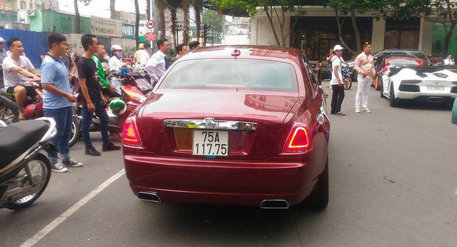 Đại gia Huế tậu Rolls-Royce Ghost Series I từng đeo biển ngũ quý 1, giá hơn 11 tỷ đồng - Ảnh 2.