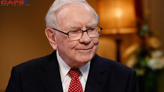 Warren Buffett: Khi thuê ai đó thiếu sự chính trực, bạn sẽ ước thà họ ngu ngốc và lười biếng còn hơn  - Ảnh 1.