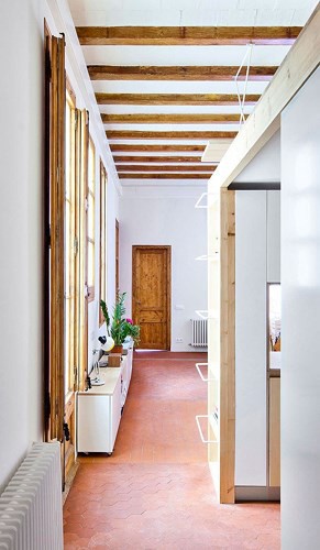 Sử dụng nội thất sáng tạo trong căn hộ 70 m2 - Ảnh 3.