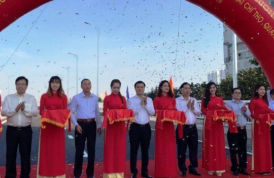 TP HCM: Cầu qua đảo Kim Cương chính thức thông xe - Ảnh 4.