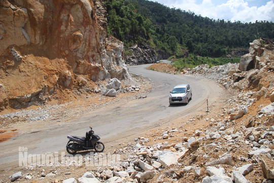 Hãi hùng đèo Khánh Lê nối Nha Trang – Đà Lạt - Ảnh 4.