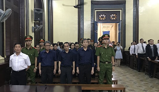 Hứa Thị Phấn lãnh án 30 năm tù và bồi thường hơn 16.796 tỷ đồng - Ảnh 2.
