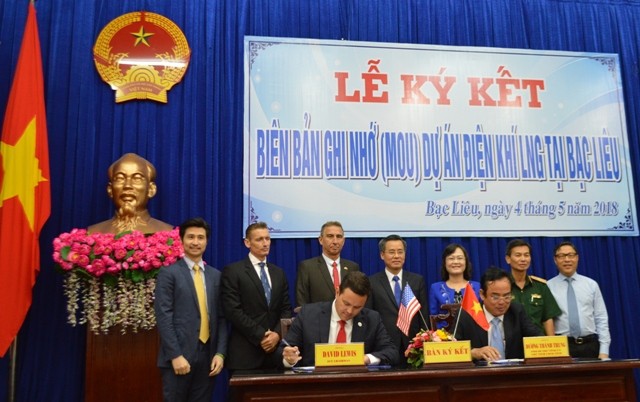 Ký kết dự án điện khí hơn bốn tỷ USD - Ảnh 1. Ký kết dự án điện khí hơn bốn tỷ USD - Ảnh 1.