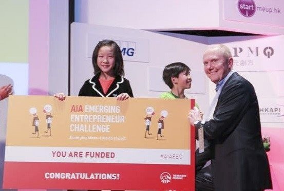 Bé gái 12 tuổi điều hành doanh nghiệp, giúp trẻ em trên thế giới học ngôn ngữ dễ dàng - Ảnh 2.