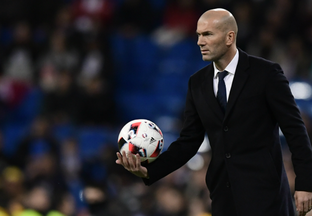 Zidane dứt áo ra đi khi đang trên đỉnh vinh quang: Kẻ thức thời mới là trang tuấn kiệt! - Ảnh 3.
