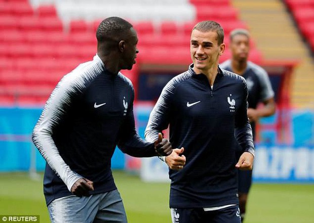 Đội hình tiền tỷ của Pháp khởi động cho trận đấu khai màn World Cup 2018 - Ảnh 7.