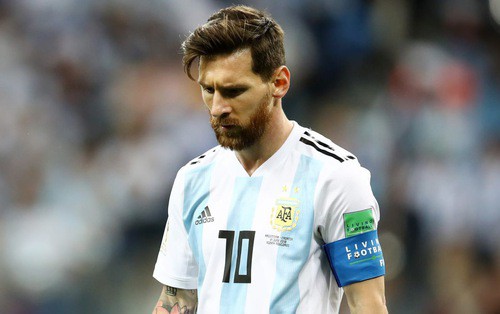 Lionel Messi: Từ cậu bé còi xương tới siêu sao bóng đá hưởng lương cao nhất thế giới nhưng lại vô duyên với các danh hiệu cấp quốc gia - Ảnh 5.