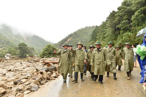  Chùm ảnh: Phó Thủ tướng Trịnh Đình Dũng chỉ đạo khắc phục hậu quả thiên tai tại Lai Châu - Ảnh 1.