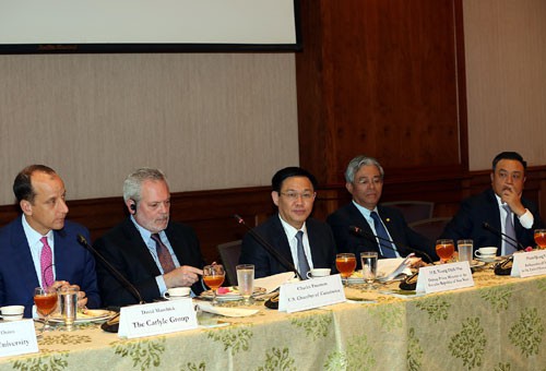  Phó Thủ tướng Vương Đình Huệ giải đáp nhiều câu hỏi của DN Mỹ về môi trường đầu tư kinh doanh của Việt Nam - Ảnh 1.