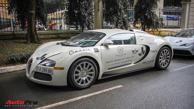 Chỉ riêng chiếc Bugatti Veyron đã ngốn hết ngần này tiền xăng của ông chủ cafe Trung Nguyên - Ảnh 2.