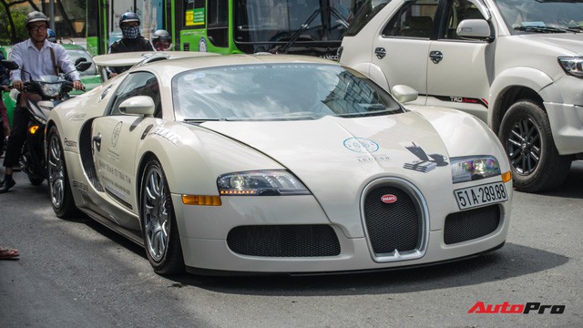 Chỉ riêng chiếc Bugatti Veyron đã ngốn hết ngần này tiền xăng của ông chủ cafe Trung Nguyên - Ảnh 6.