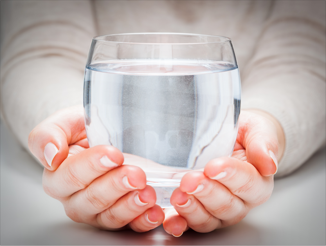 Cách uống nước để điều trị căn bệnh nguy hiểm nhất thế giới: Già trẻ đều nên tham khảo - Ảnh 2.