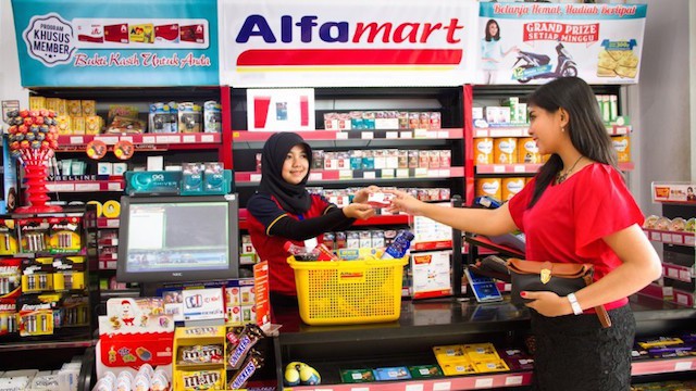 [Case Study] Alfamart - “thần tượng” của Bách Hóa Xanh: Vượt mặt chợ và tạp hóa, đá văng 7-Eleven khỏi sân nhà, tham vọng phủ khắp Đông Nam Á - Ảnh 3.