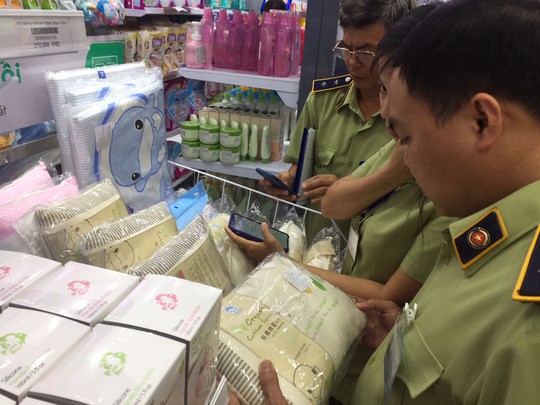 Nhiều sai phạm về xuất xứ ở Con Cưng: Báo động tình trạng treo đầu dê bán thịt chó - Ảnh 1. Nhiều sai phạm về xuất xứ ở Con Cưng: Báo động tình trạng treo đầu dê bán thịt chó - Ảnh 1.