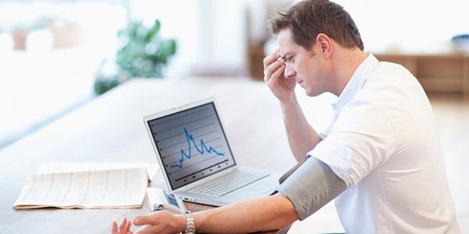 4 kiểu uống nước làm tổn thương thận từng giờ: Đáng tiếc có thể bạn cũng mắc sai lầm này - Ảnh 3. 4 kiểu uống nước làm tổn thương thận từng giờ: Đáng tiếc có thể bạn cũng mắc sai lầm này - Ảnh 3.