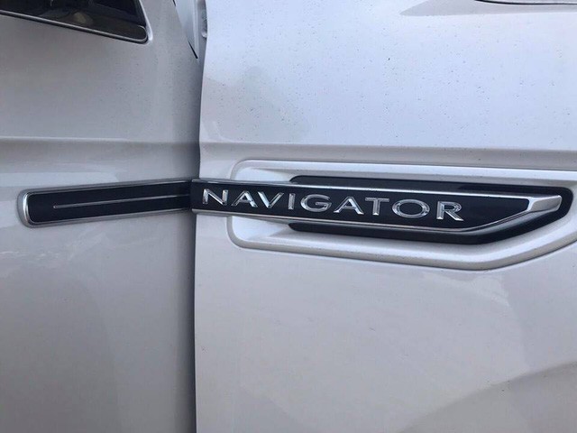 Đại gia Việt đầu tiên tậu hàng khủng Lincoln Navigator L Black Label 2018 - Ảnh 8.