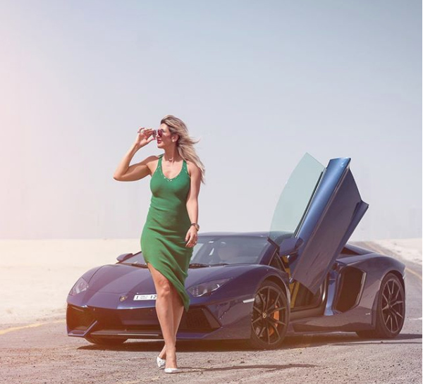 Hoa mắt với câu lạc bộ các quý cô chơi siêu xe ở Dubai: Cuộc sống quá ngắn để lái một chiếc xe nhàm chán - Ảnh 8.