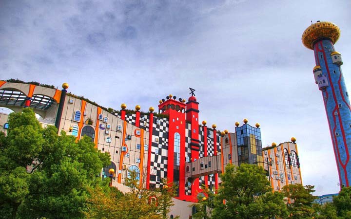 Chỉ có thể tìm thấy ở Nhật Bản: Nhà máy xử lý rác đẹp đến nỗi du khách tưởng lầm là công viên giải trí - Ảnh 1. Chỉ có thể tìm thấy ở Nhật Bản: Nhà máy xử lý rác đẹp đến nỗi du khách tưởng lầm là công viên giải trí - Ảnh 1.