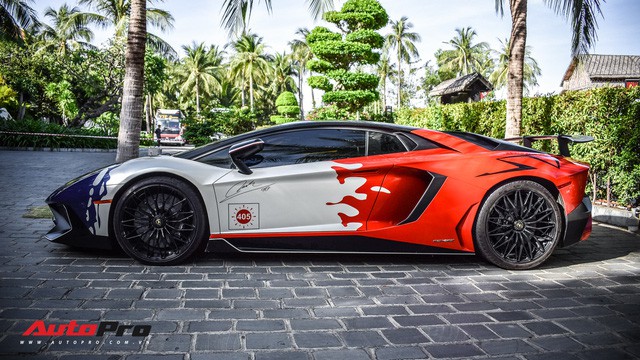 Góc ăn chơi: Quán trà sữa mời cả siêu xe Lamborghini Aventador SV độc nhất Việt Nam của Minh nhựa làm hình ảnh - Ảnh 4.