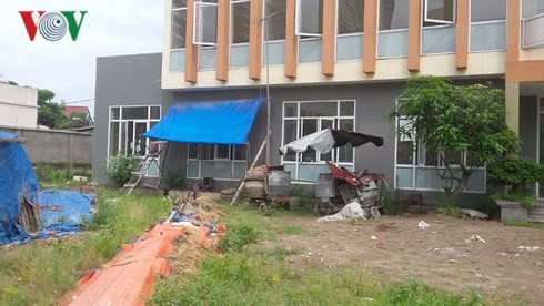 Trạm y tế tiền tỷ bỏ hoang ở Hà Nội - Ảnh 1.