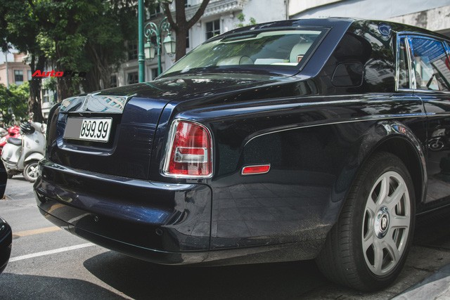 Gặp lại Rolls-Royce Phantom Sapphire Edition độc nhất Việt Nam - Xe siêu sang đình đám cho giới nhà giàu - Ảnh 9.